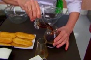 Receta de Tiramisú de Eva Arguiñano paso 1